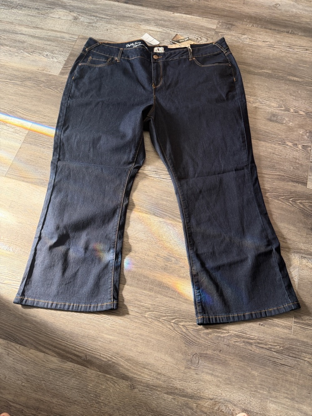 DC Jeans Dark Wash Womenâs Jeansâ - Comfortable Straight Leg